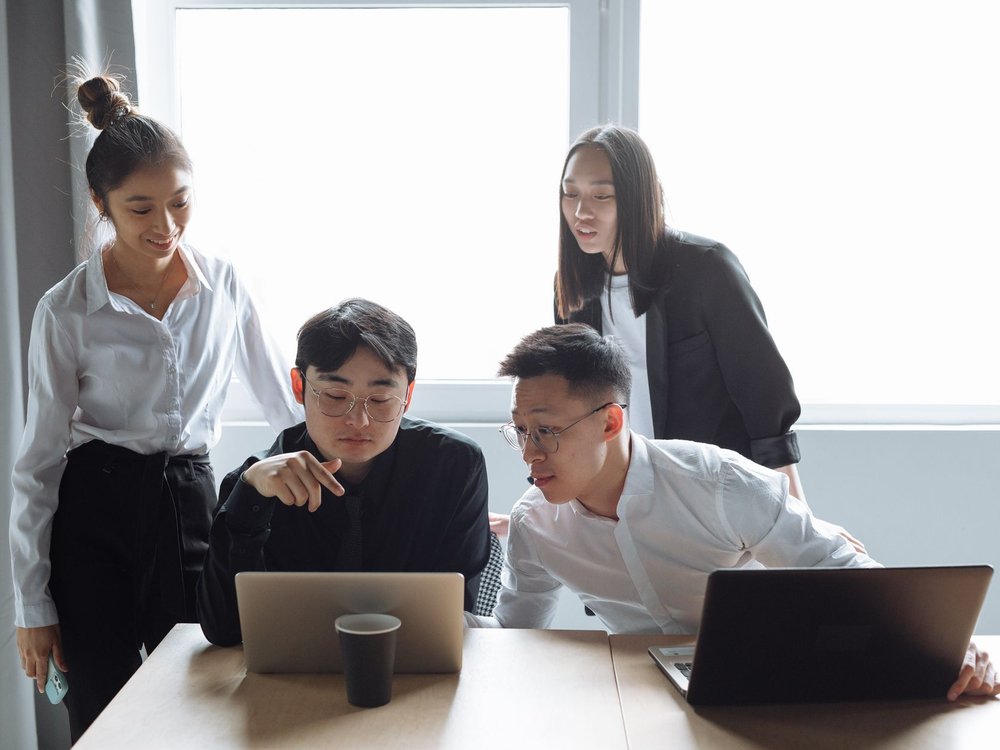 IT 스타트업 홈페이지 제작 완전 가이드 — 투자자·채용·파트너 전환 5가지 핵심